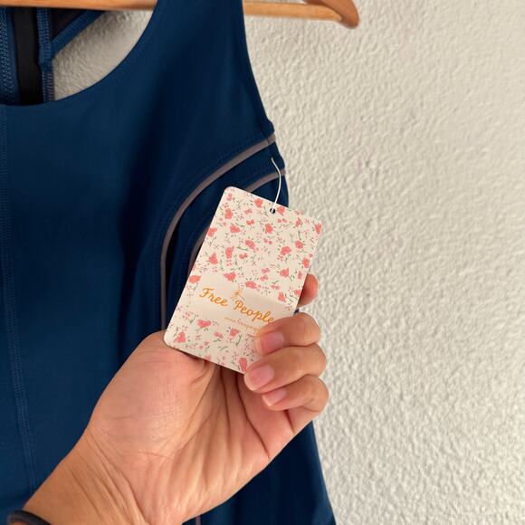 Free People movement Bodysuit Womens medium Navy Delta Activewear - Picture 4 of 9